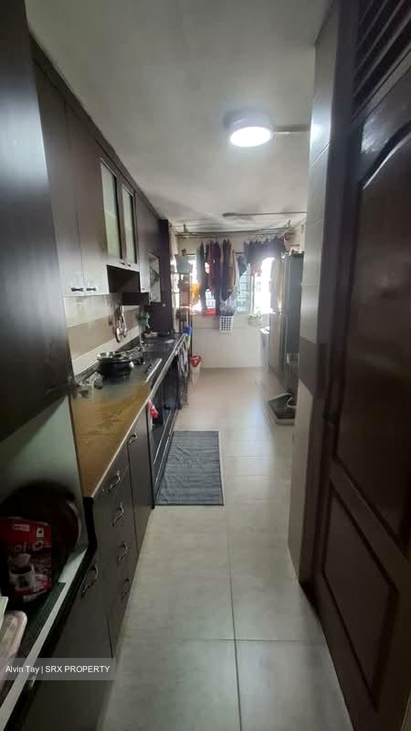 Blk 271 Gombak Place (Bukit Batok), HDB 3 Rooms #559734131